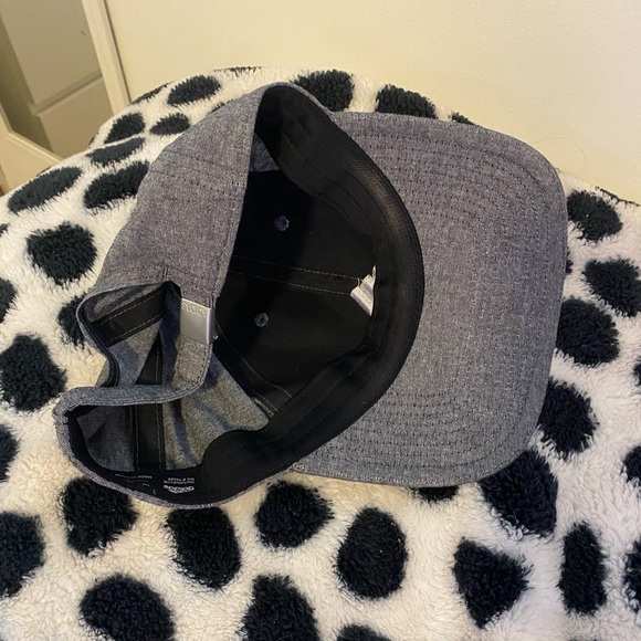 Gray Adidas Baseball Cap - Picture 5 of 5